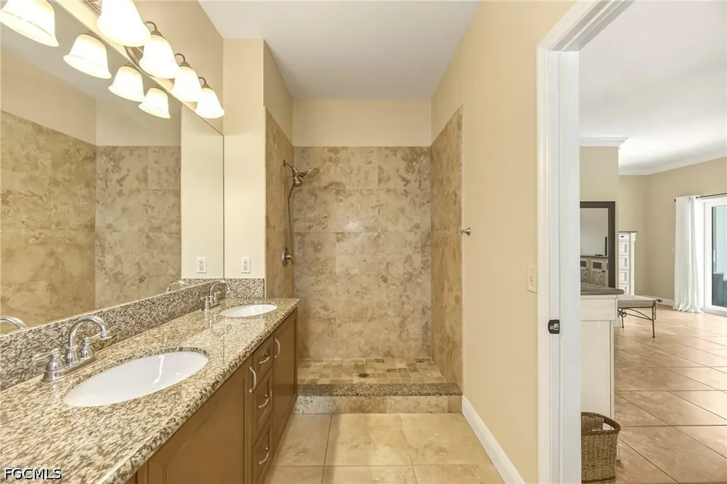 3512 SW 17th Place Cape Coral FL 33914