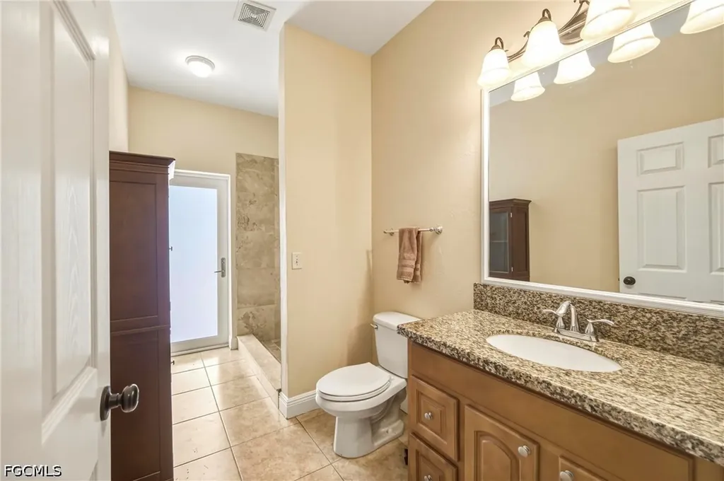 3512 SW 17th Place Cape Coral FL 33914