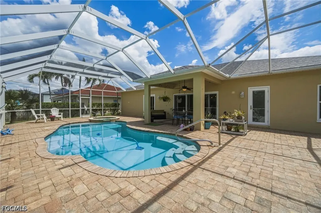 3512 SW 17th Place Cape Coral FL 33914