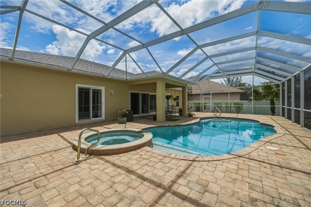 3512 SW 17th Place Cape Coral FL 33914