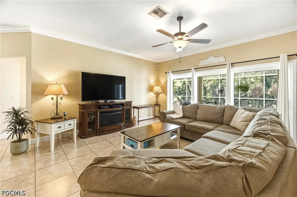 3512 SW 17th Place Cape Coral FL 33914