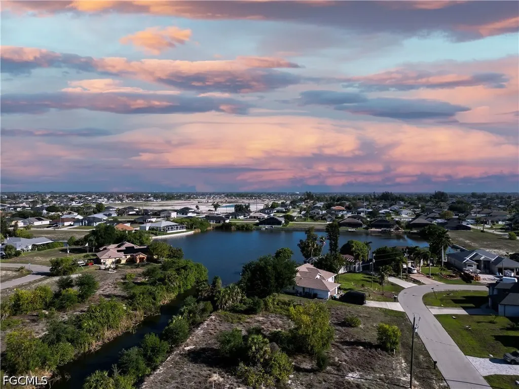 138 SW 9th Place Cape Coral FL 33991