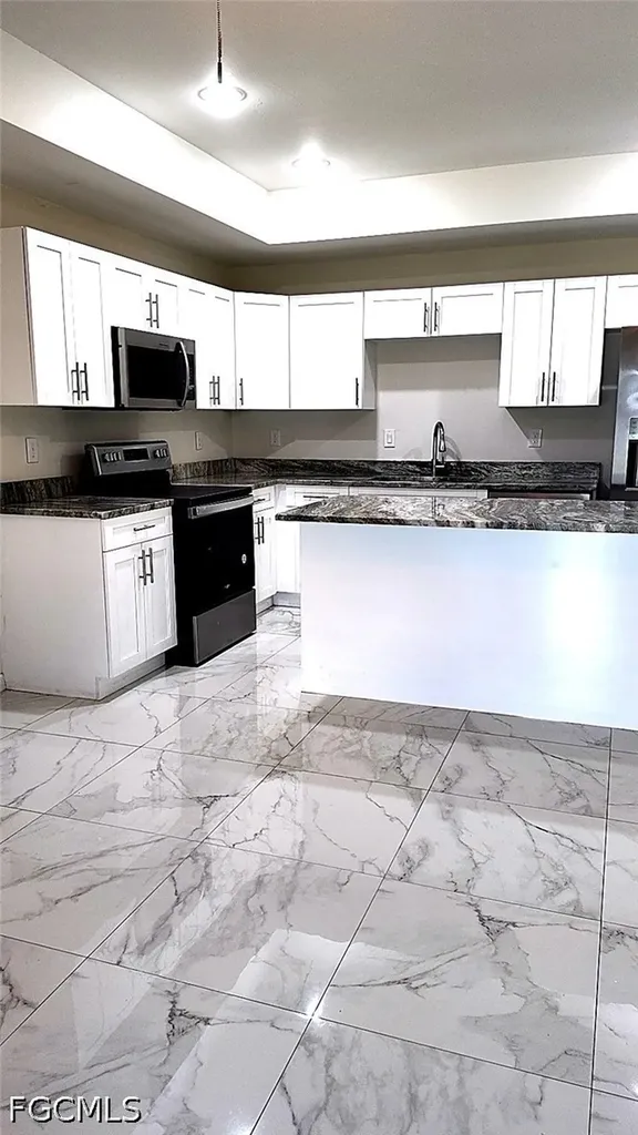 4518 14th Street SW Lehigh Acres FL 33973
