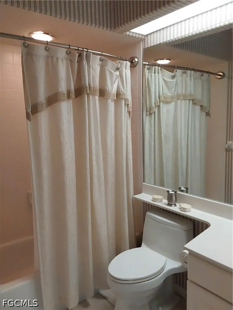 9209 Garden Pointe Fort Myers FL 33908