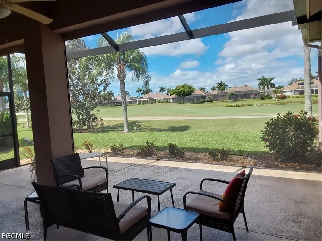 9209 Garden Pointe Fort Myers FL 33908
