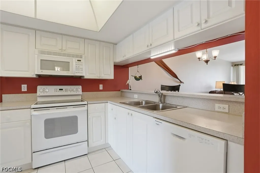 19880 Breckenridge Drive Estero FL 33928