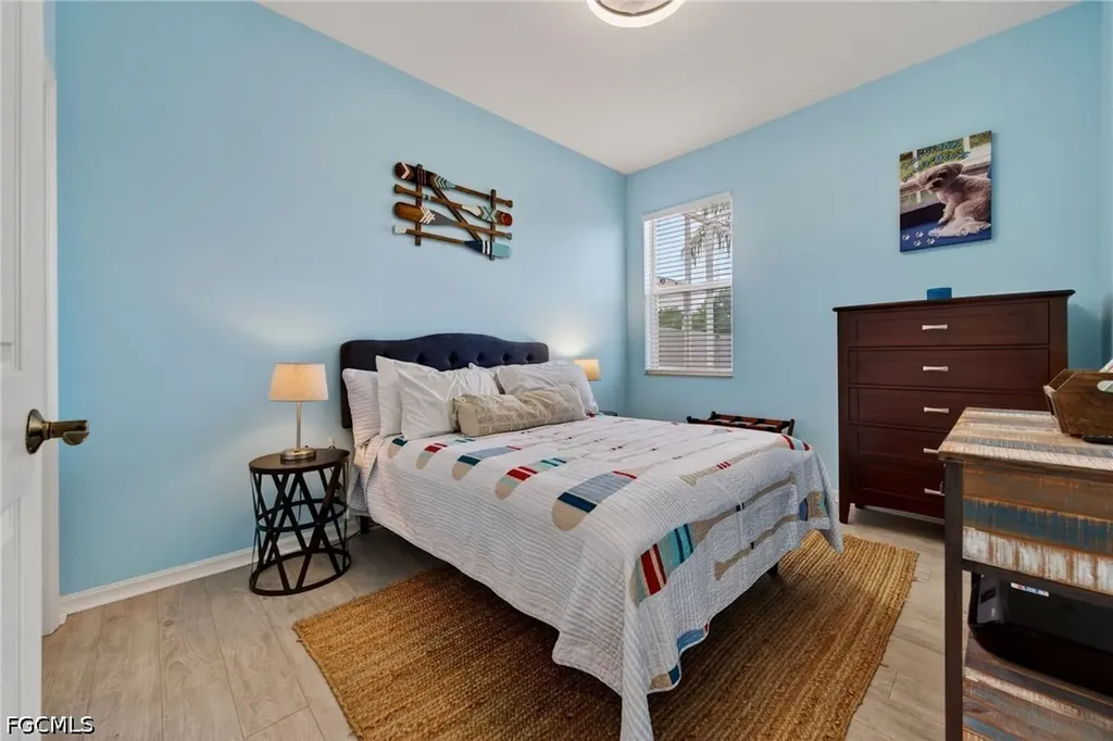 408 Delwoodbreck Street Ruskin FL 33570