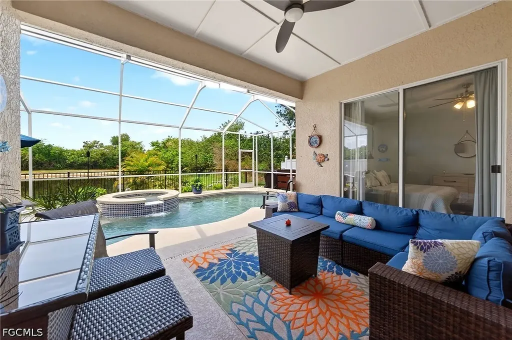 408 Delwoodbreck Street Ruskin FL 33570