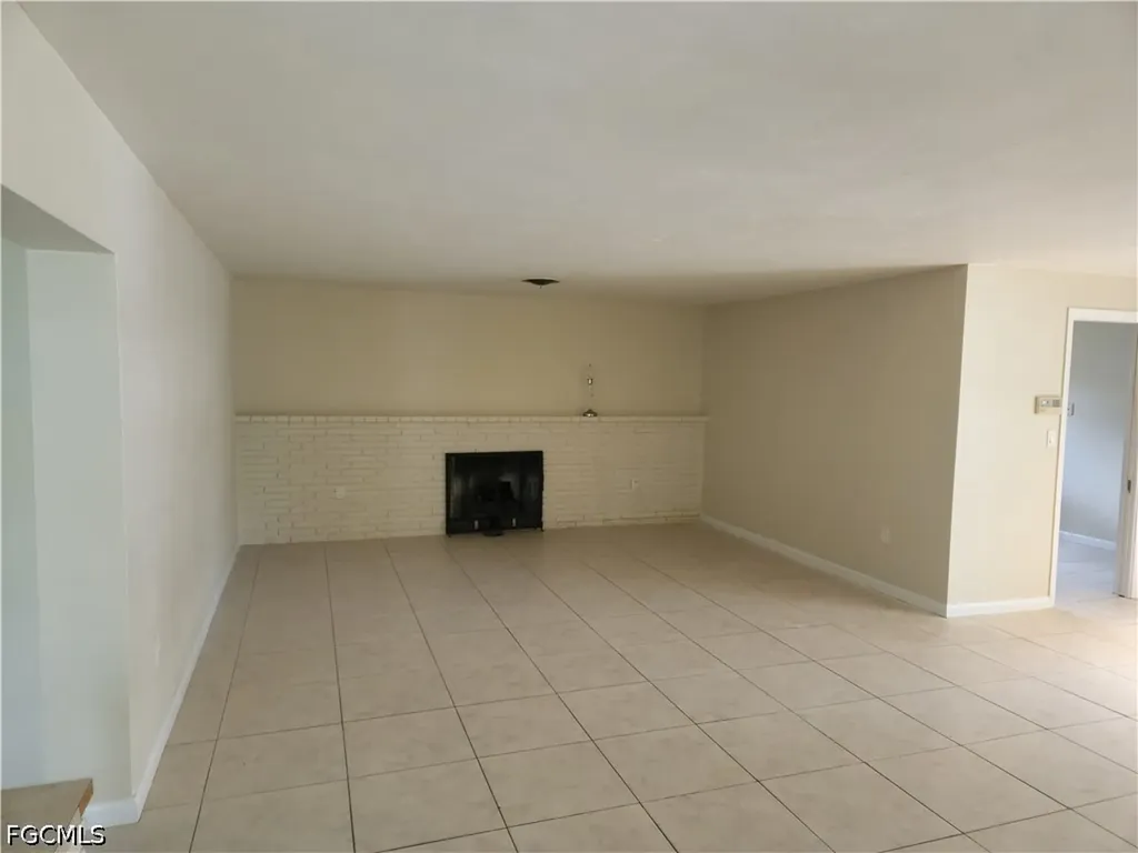 1530 Passaic Avenue Fort Myers FL 33901