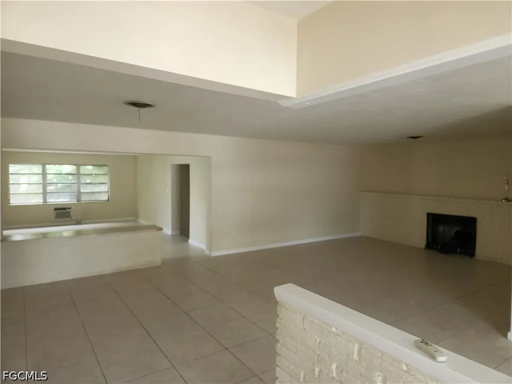 1530 Passaic Avenue Fort Myers FL 33901