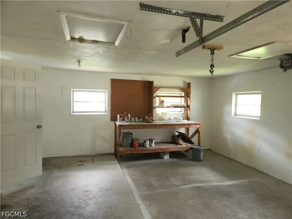 1530 Passaic Avenue Fort Myers FL 33901