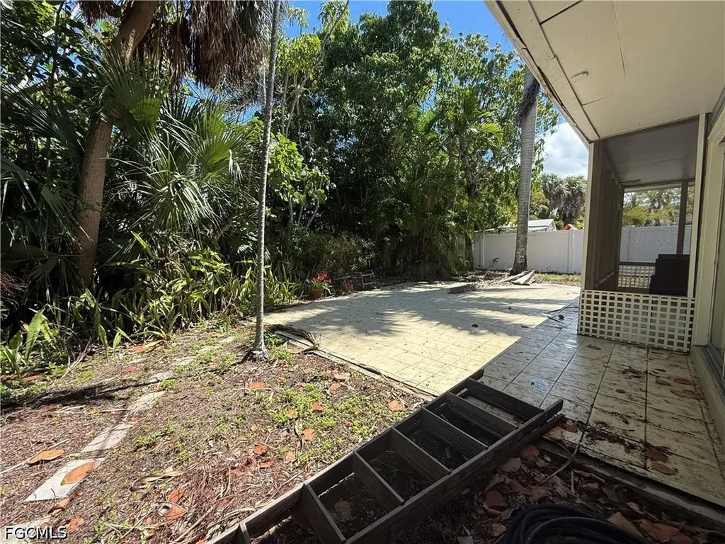 1435 Alcazar Avenue Fort Myers FL 33901