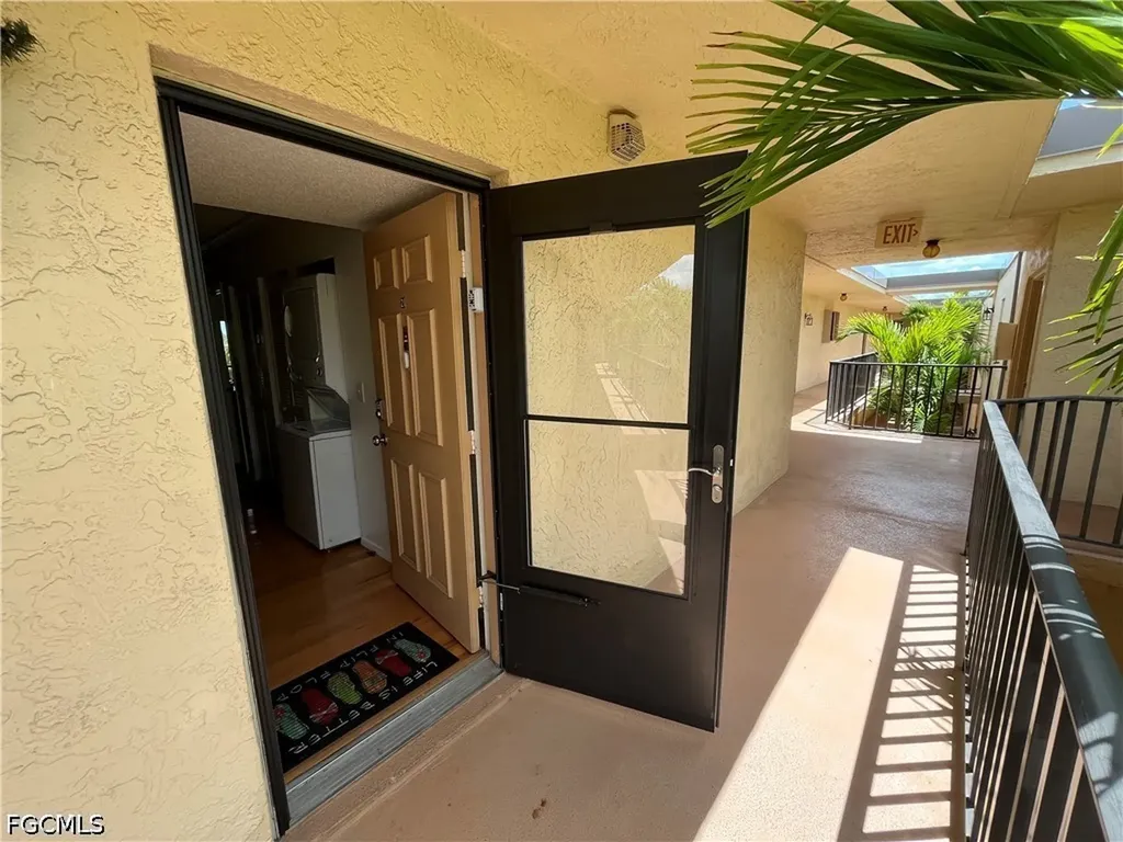 12491 Mcgregor Boulevard Fort Myers FL 33919