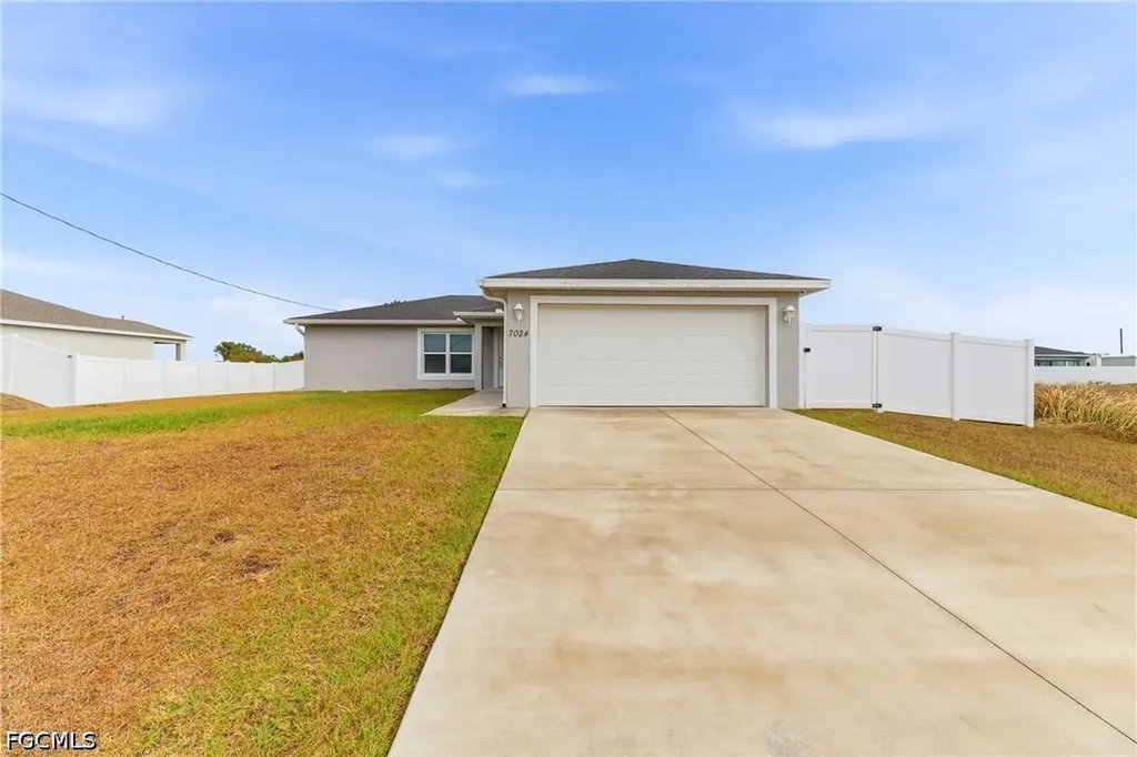 7024 Hero Circle Labelle FL 33935