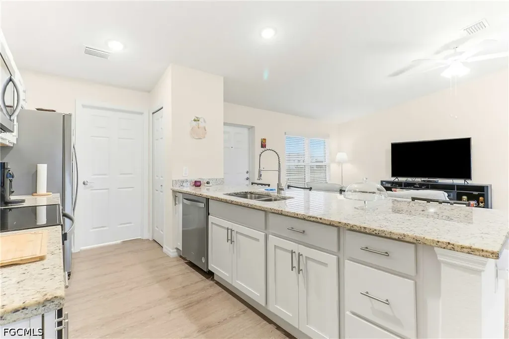 7024 Hero Circle Labelle FL 33935