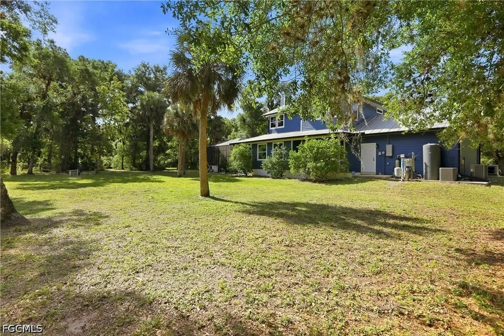 3081 Wakefield Lane Alva FL 33920