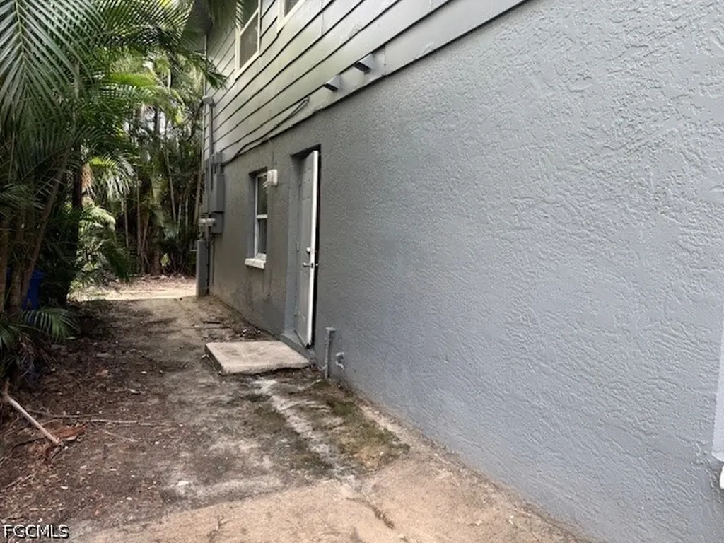 3616 Pearl Street Fort Myers FL 33916