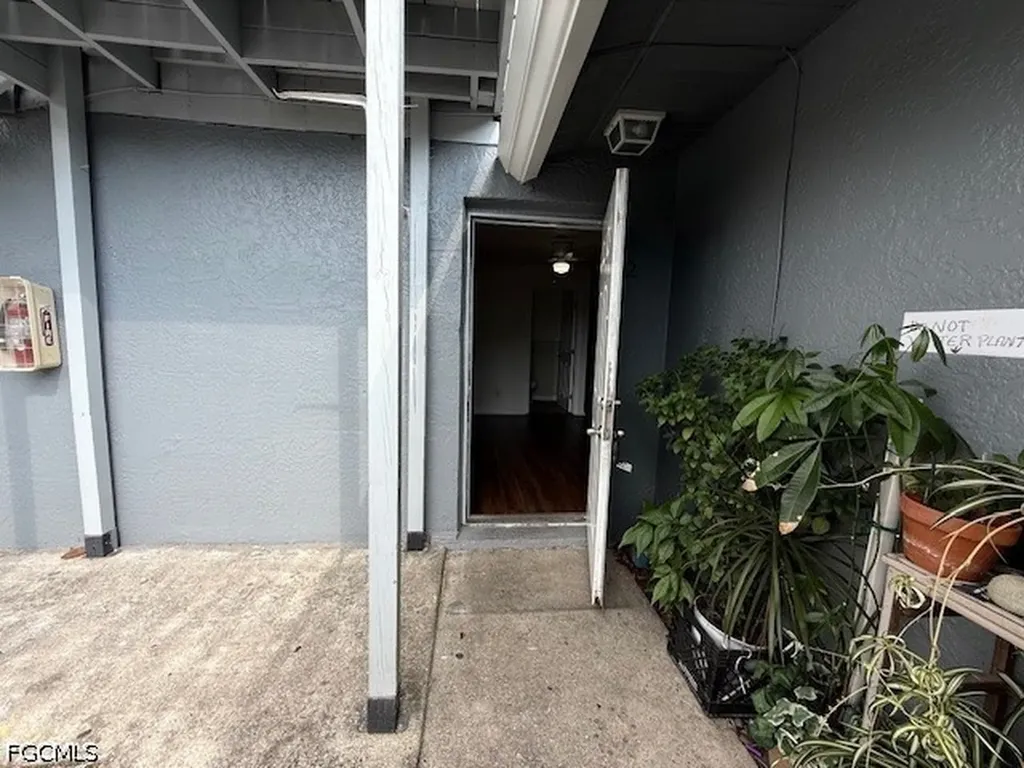 3616 Pearl Street Fort Myers FL 33916