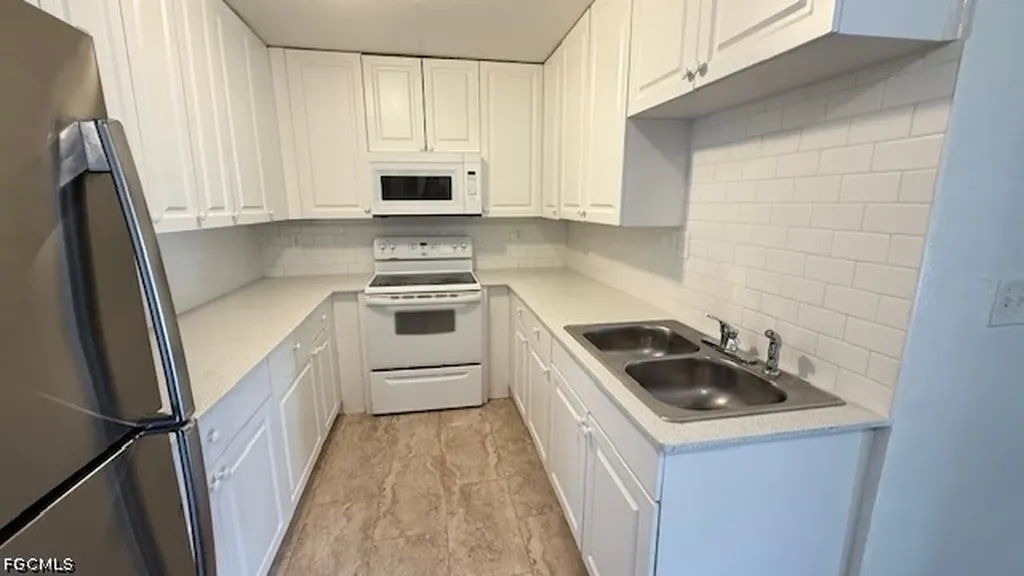 3616 Pearl Street Fort Myers FL 33916