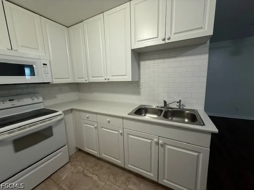 3616 Pearl Street Fort Myers FL 33916
