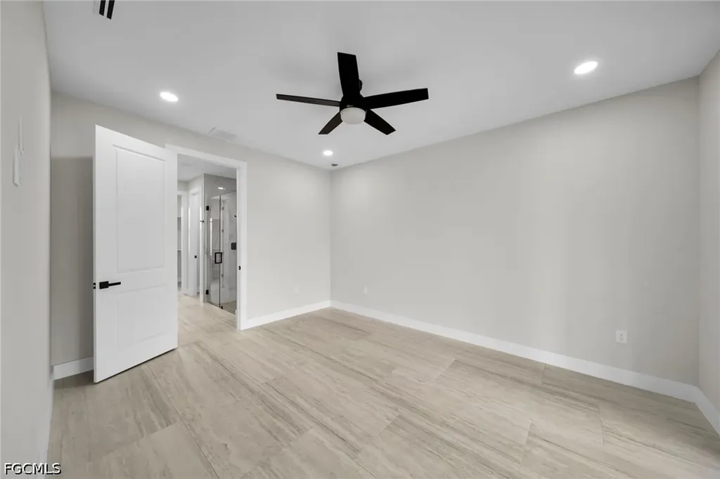 38 NE 8th Place Cape Coral FL 33909