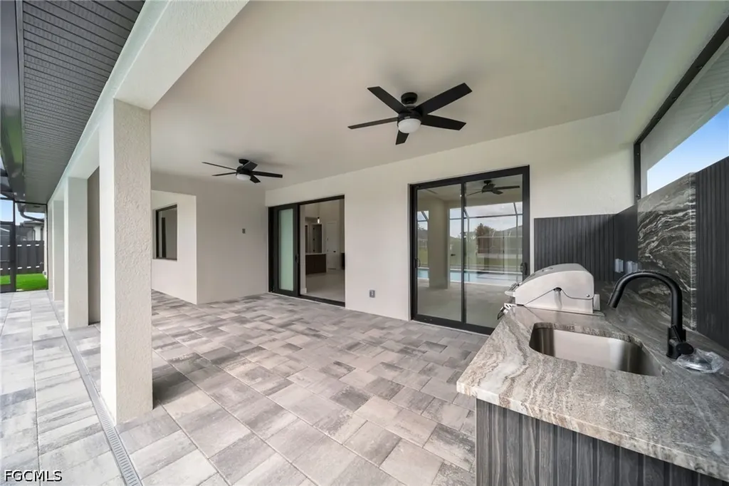 38 NE 8th Place Cape Coral FL 33909