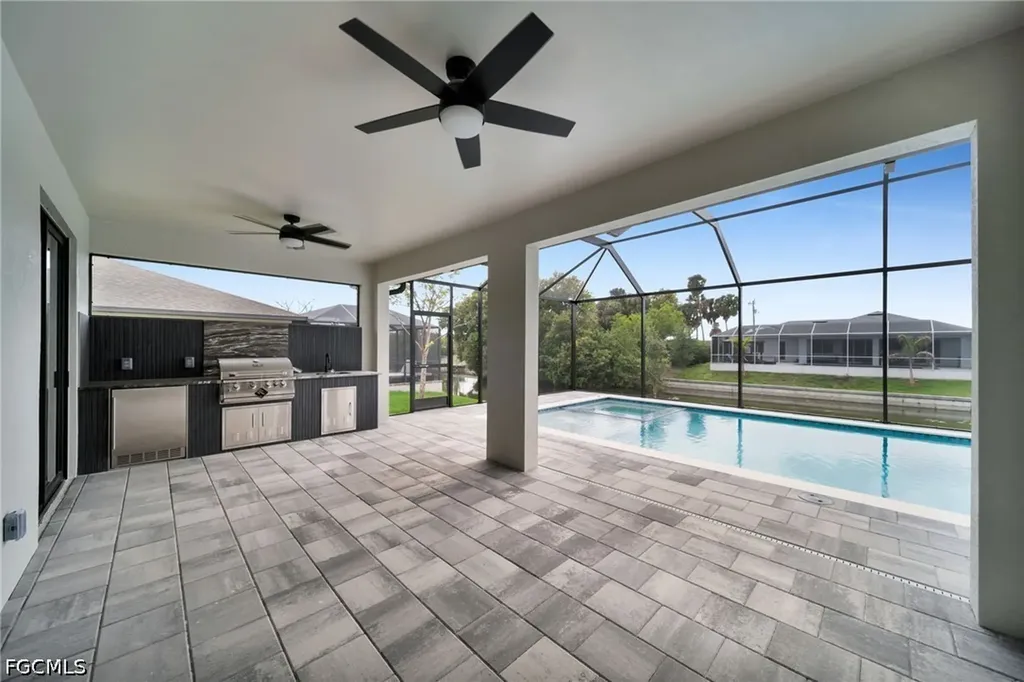 38 NE 8th Place Cape Coral FL 33909