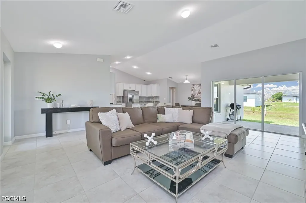 2433 NW 3rd Terrace Cape Coral FL 33993