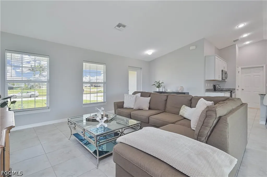 2433 NW 3rd Terrace Cape Coral FL 33993