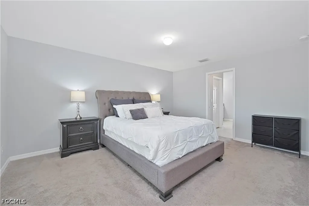 2433 NW 3rd Terrace Cape Coral FL 33993