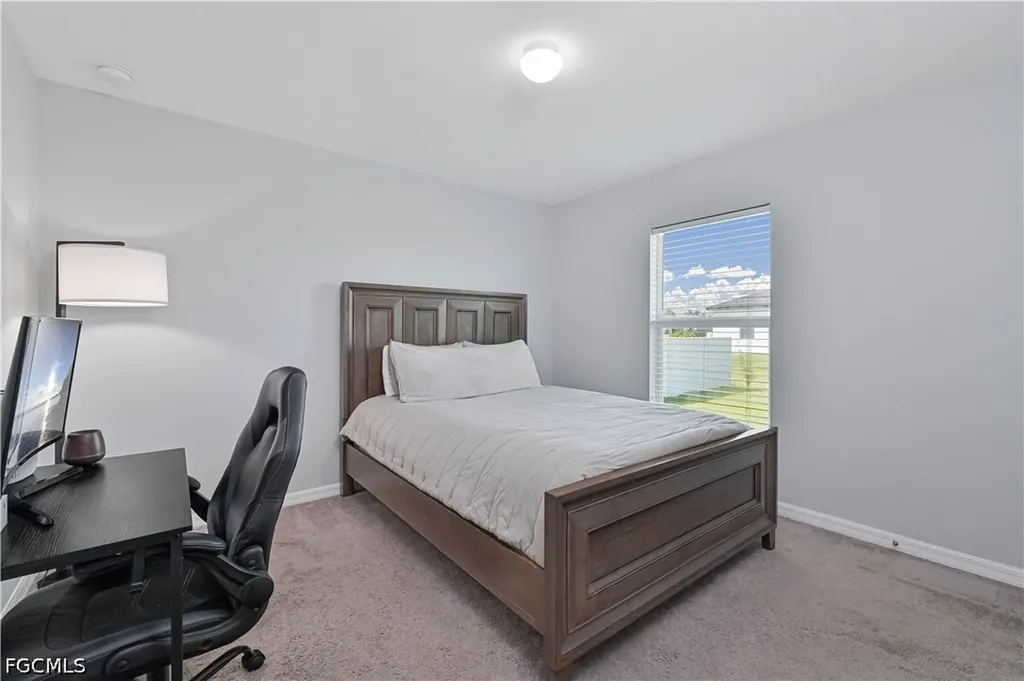 2433 NW 3rd Terrace Cape Coral FL 33993