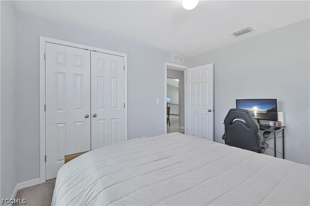2433 NW 3rd Terrace Cape Coral FL 33993
