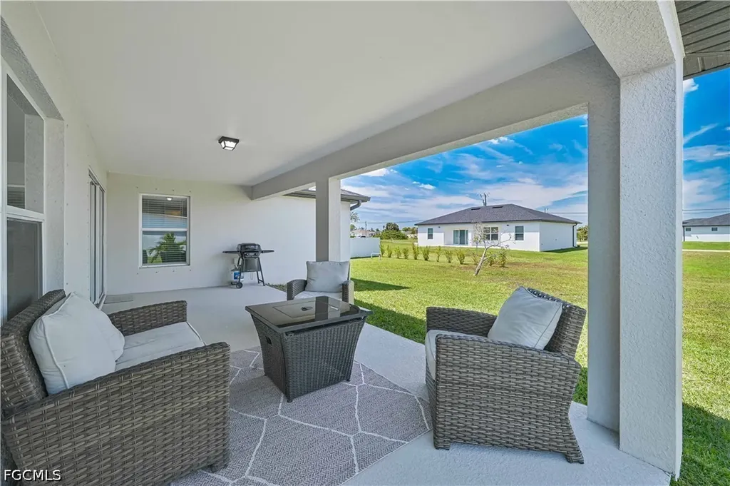 2433 NW 3rd Terrace Cape Coral FL 33993