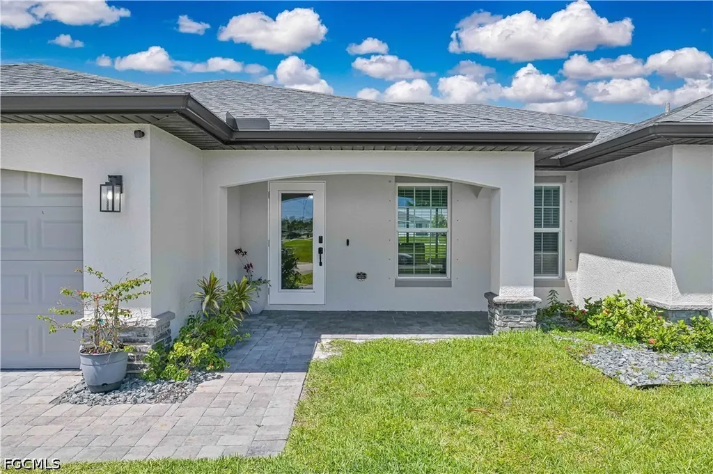 2433 NW 3rd Terrace Cape Coral FL 33993