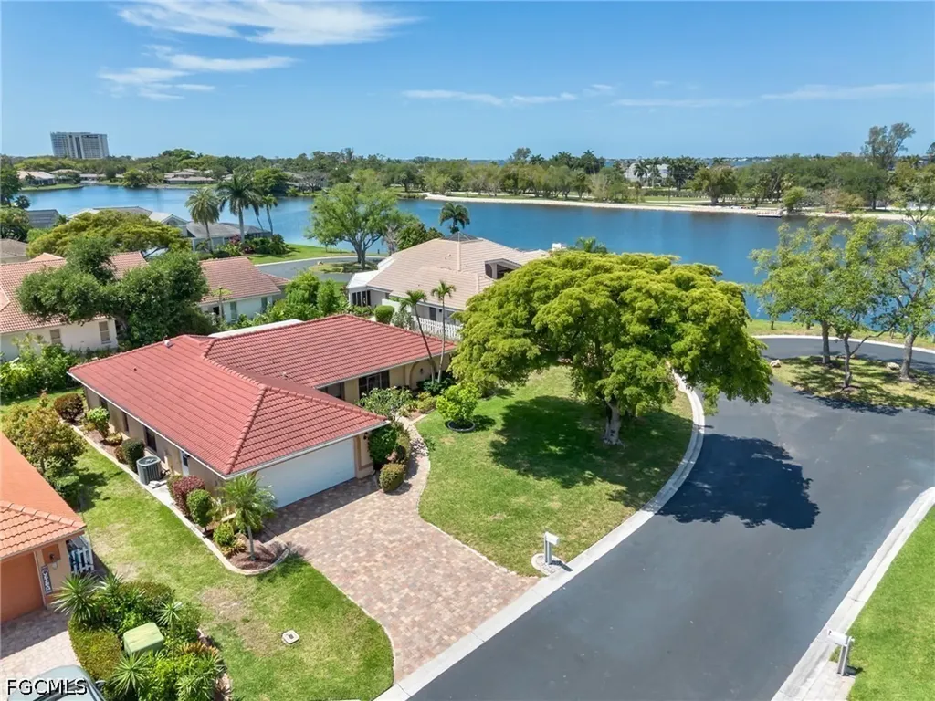 9819 Capstan Court Fort Myers FL 33919
