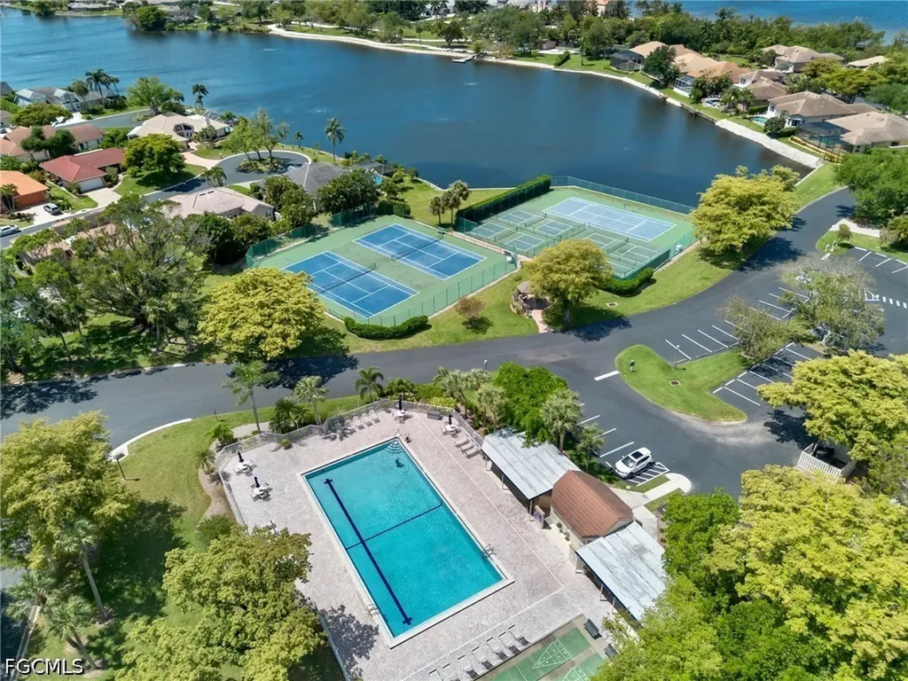 9819 Capstan Court Fort Myers FL 33919