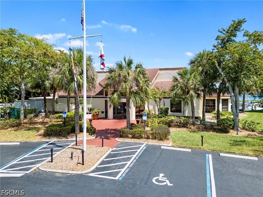 9819 Capstan Court Fort Myers FL 33919