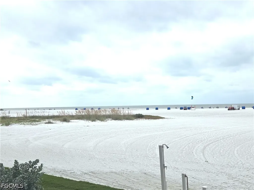 Fort Myers Beach FL, 6612 Estero Boulevard, Unit 1004