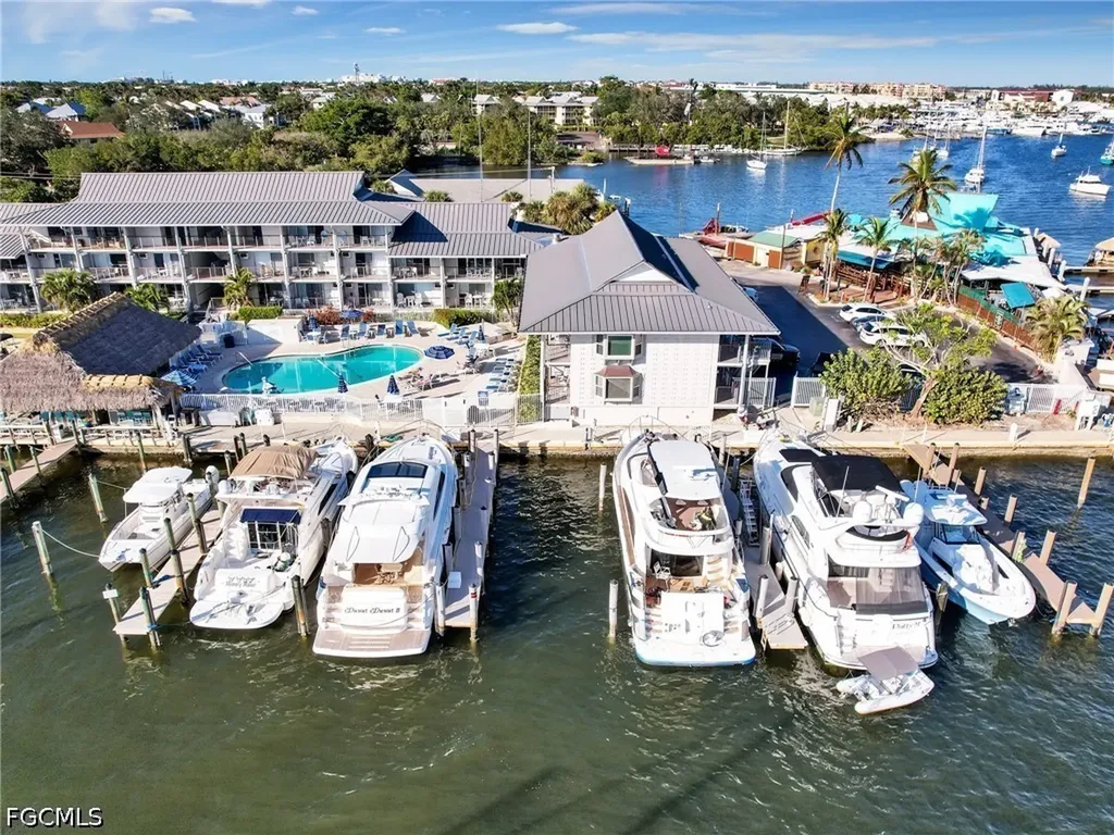 900 Broad Avenue S Naples FL 34102