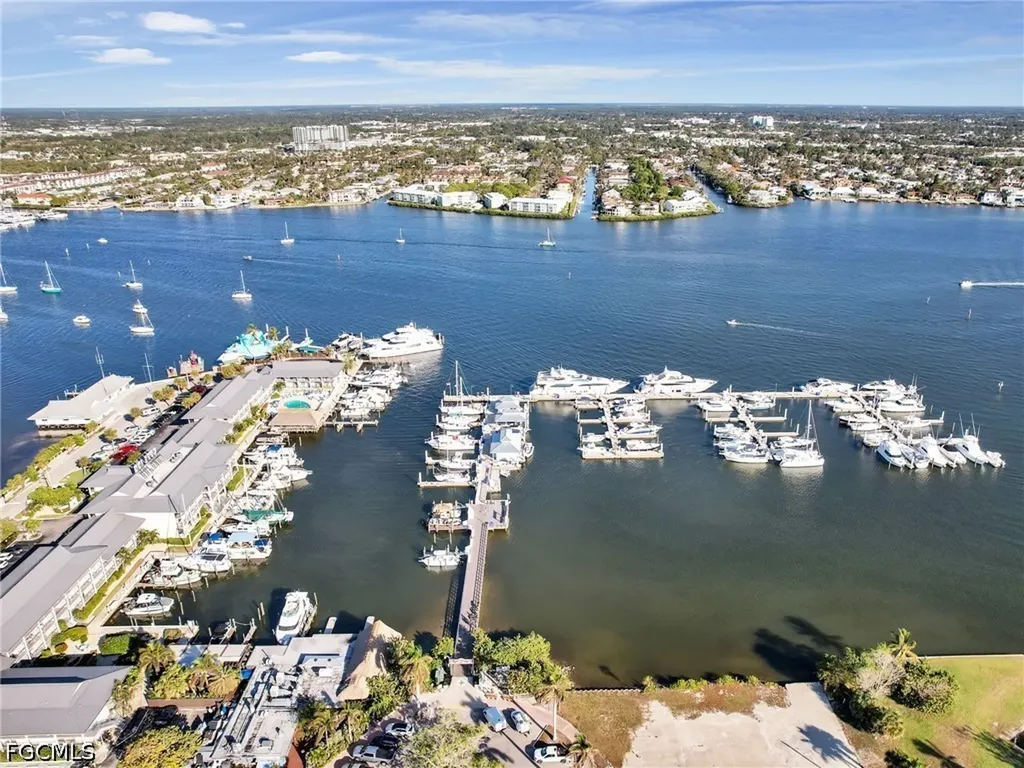 900 Broad Avenue S Naples FL 34102
