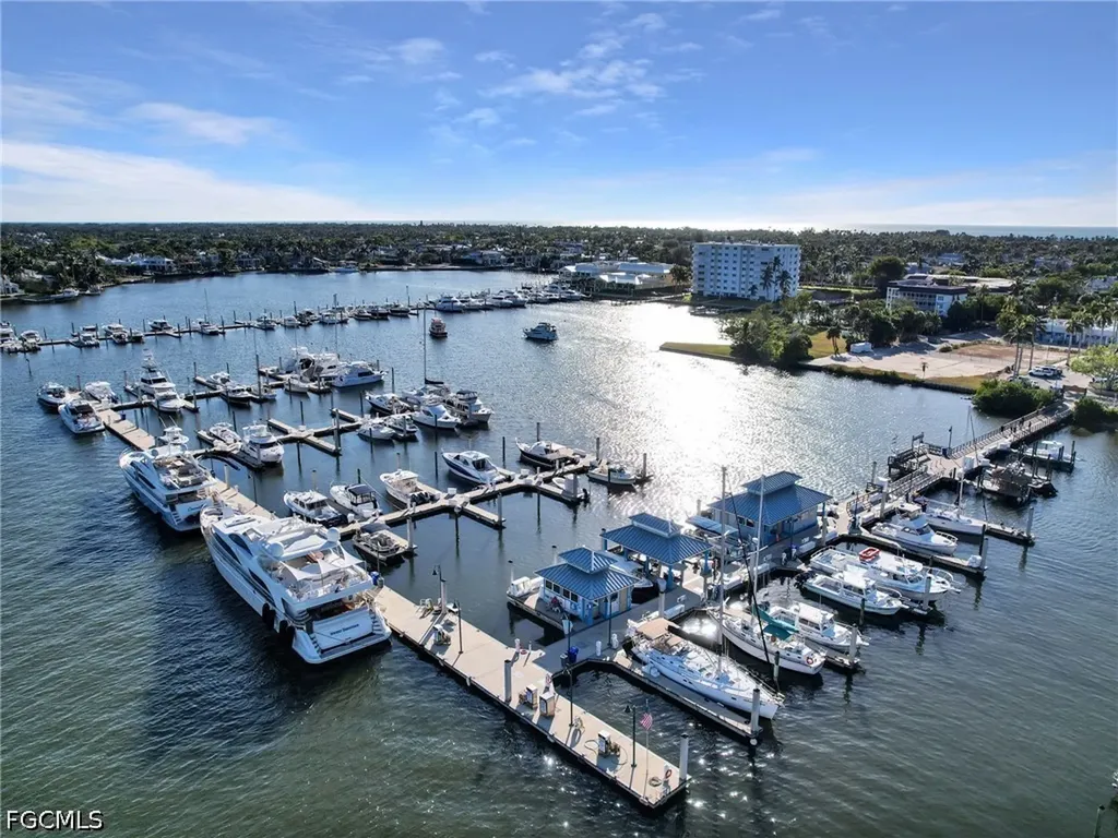 900 Broad Avenue S Naples FL 34102