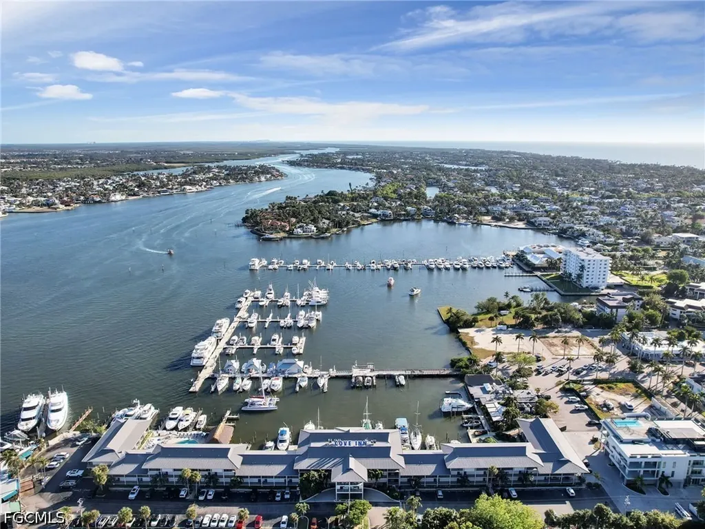 900 Broad Avenue S Naples FL 34102