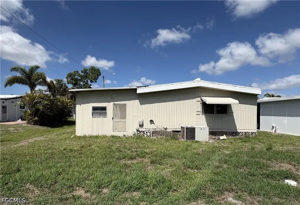 661 Coral Lane North Fort Myers FL 33917