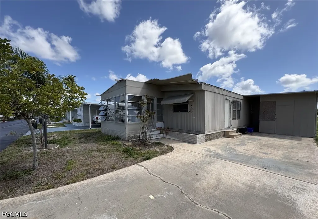 661 Coral Lane North Fort Myers FL 33917