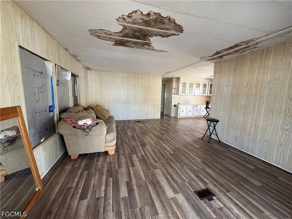 661 Coral Lane North Fort Myers FL 33917