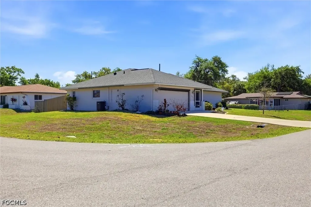 2084 Leisure Street Port Charlotte FL 33948