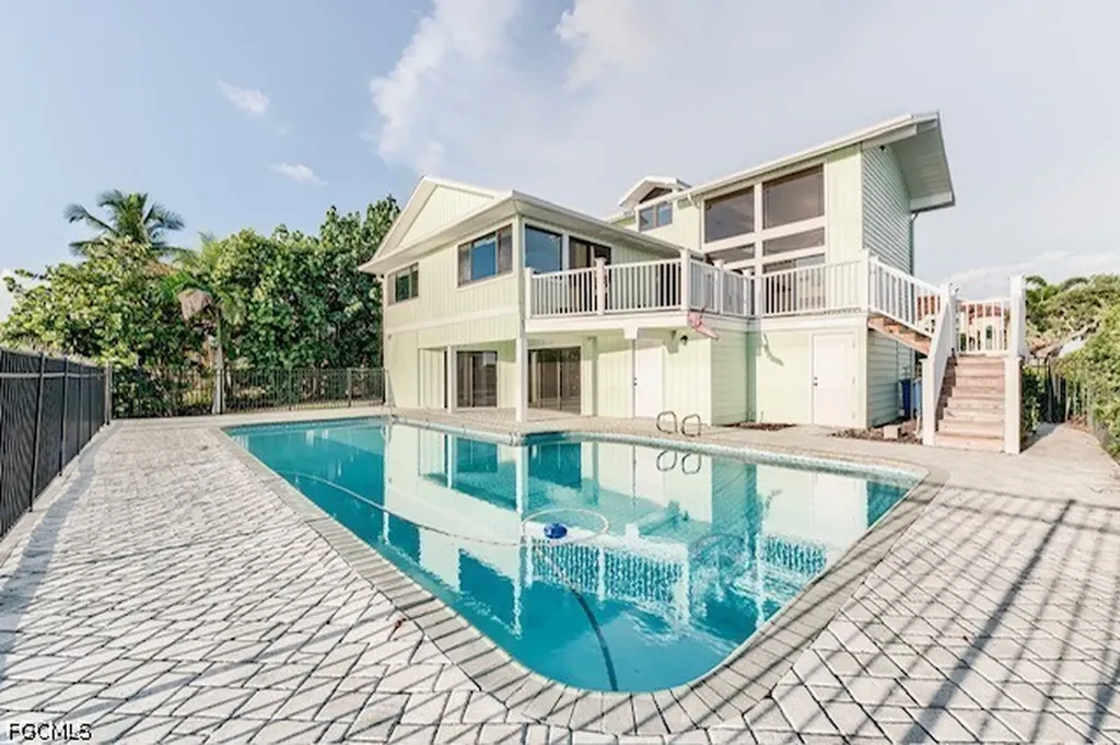 18292 Deep Passage Lane Fort Myers Beach FL 33931