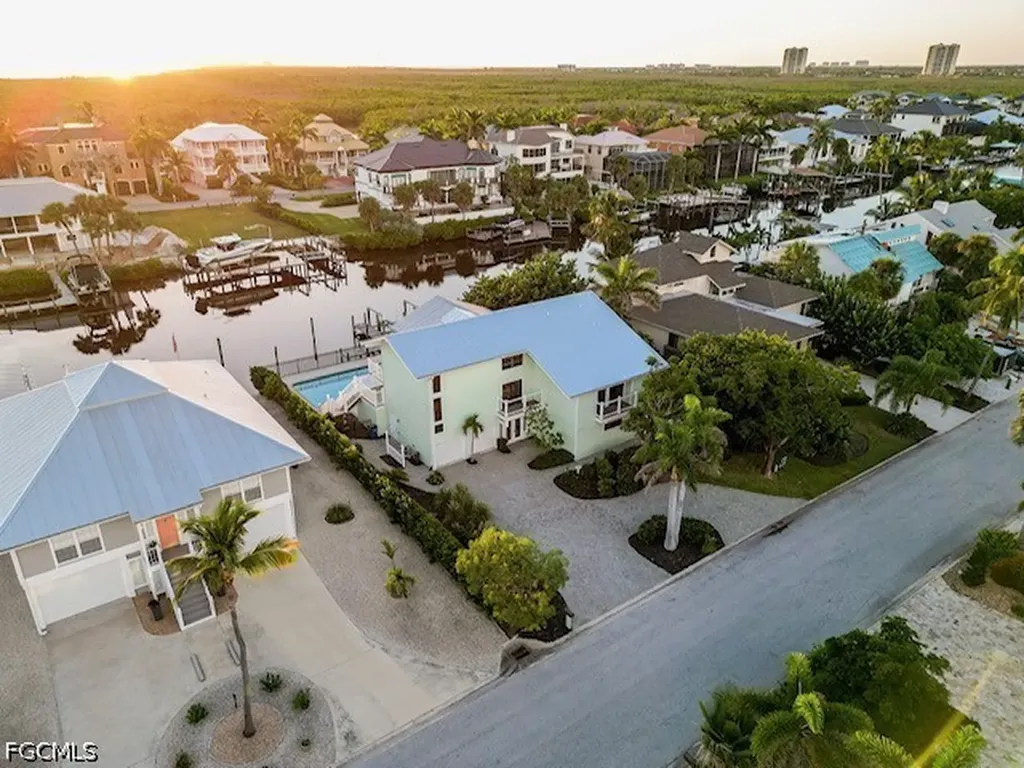 18292 Deep Passage Lane Fort Myers Beach FL 33931