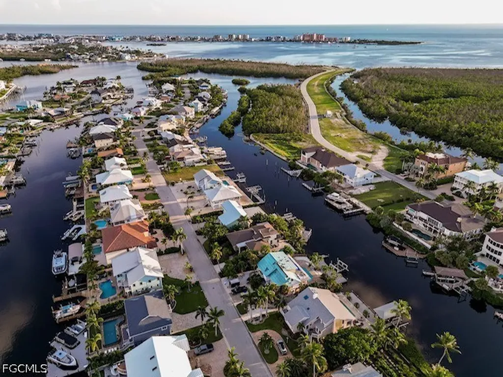 18292 Deep Passage Lane Fort Myers Beach FL 33931