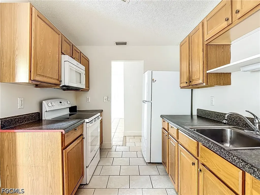 2407 Jaylen Watkins Street Fort Myers FL 33916